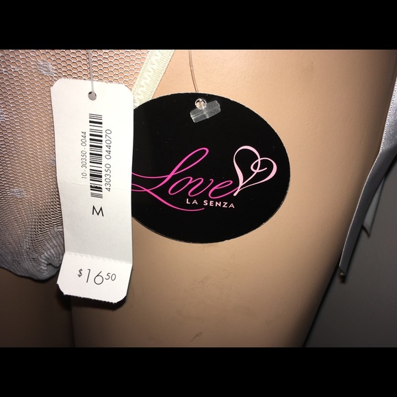 La Senza Mesh Bridal Thong Medium Bride To Be NWT - Picture 2 of 5